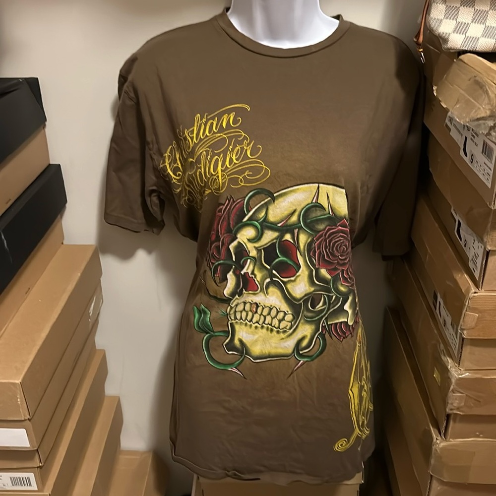 Authentic Christian Audigier Shirt. Very good condition. Nice Fall colors.